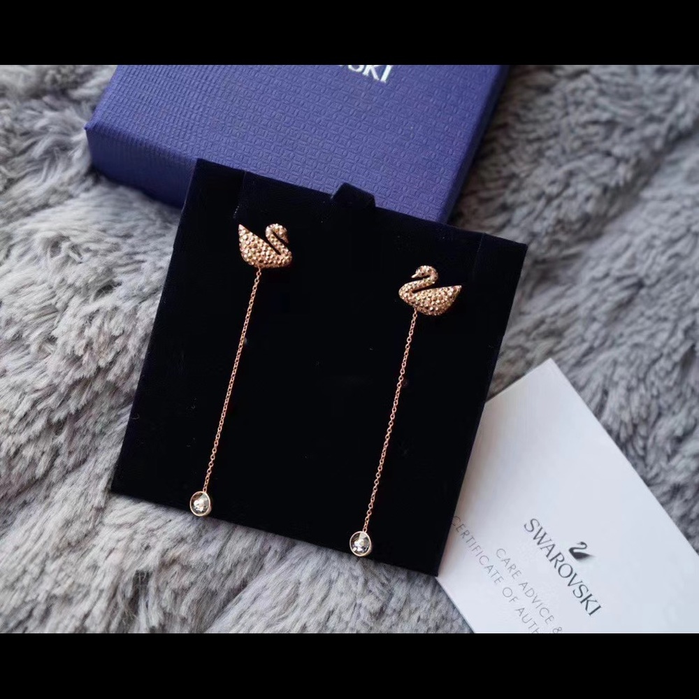 Swarovski 🆕Iconic Swan Drop Earrings - 5373164